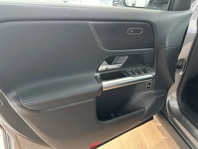 Mercedes-Benz GLA 200 Progressive