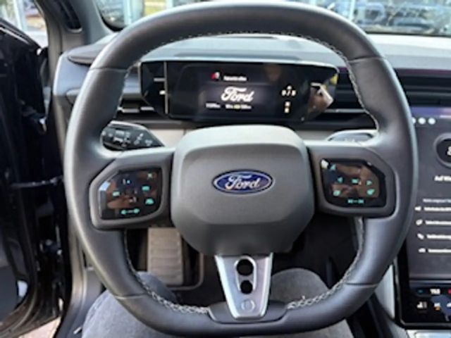 Ford Capri Premium RWD