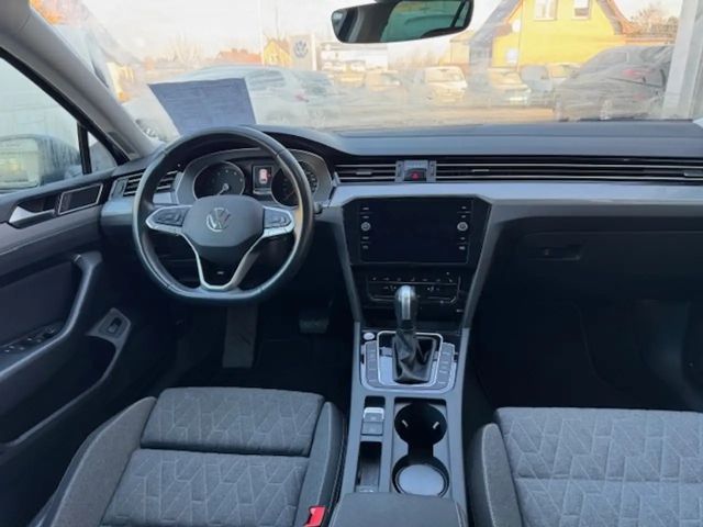 Volkswagen Passat 1.5 TSI Business DSG Variant