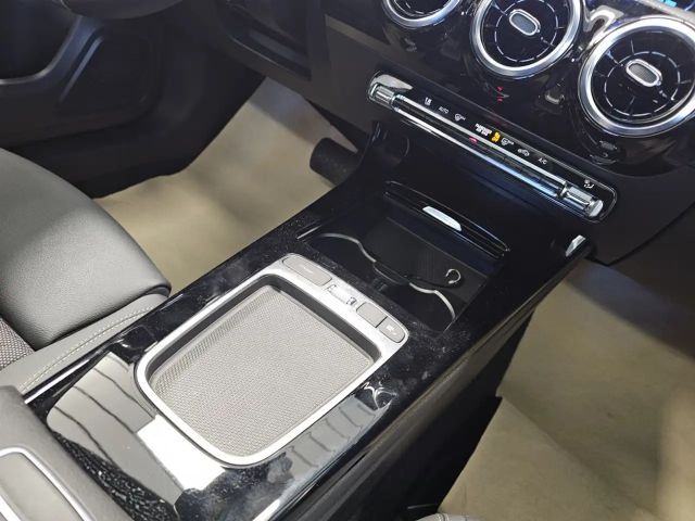 Mercedes-Benz A 200 Progressive