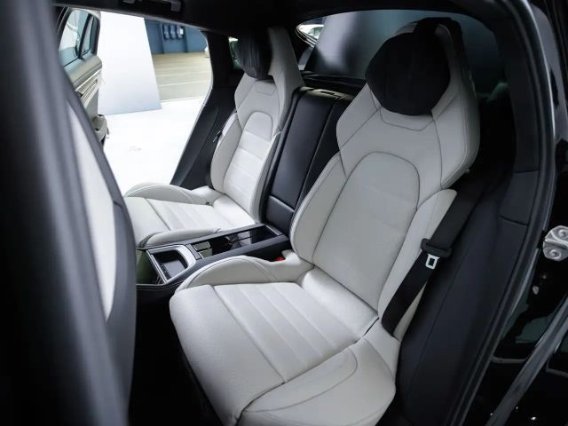 Porsche Panamera 4 E-Hybrid