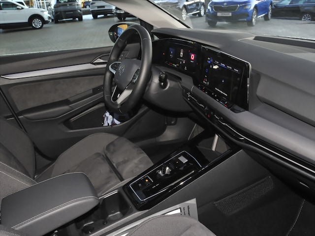 Volkswagen Golf 2.0 TSI Golf VIII Style