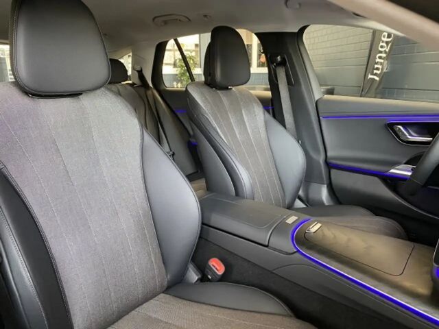 Mercedes-Benz E 200 AVANTGARDE Estate