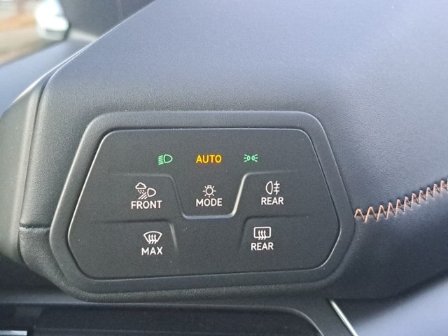 Cupra Born Born NAV LED KAM ACC GJ-REIF 19' 4xKAM SHZ