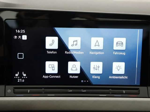 Volkswagen Golf Life