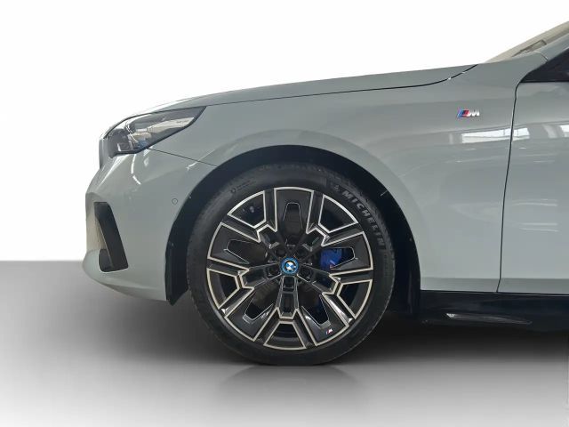 BMW i5 M-Sport Sedan eDrive40