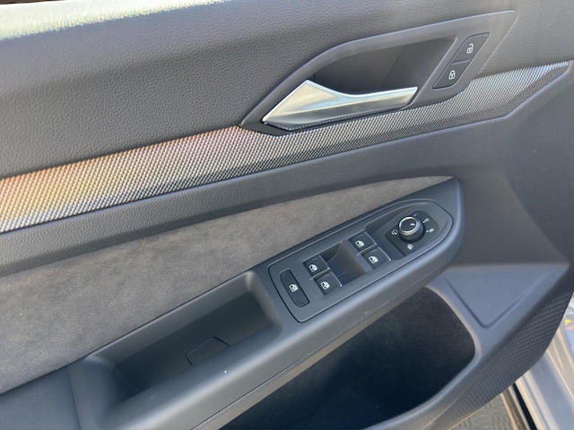 Volkswagen Golf 1.5 TSI DSG R-Line