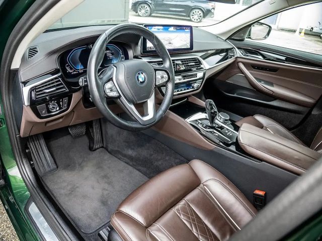 BMW 530 530e Luxury Line Touring
