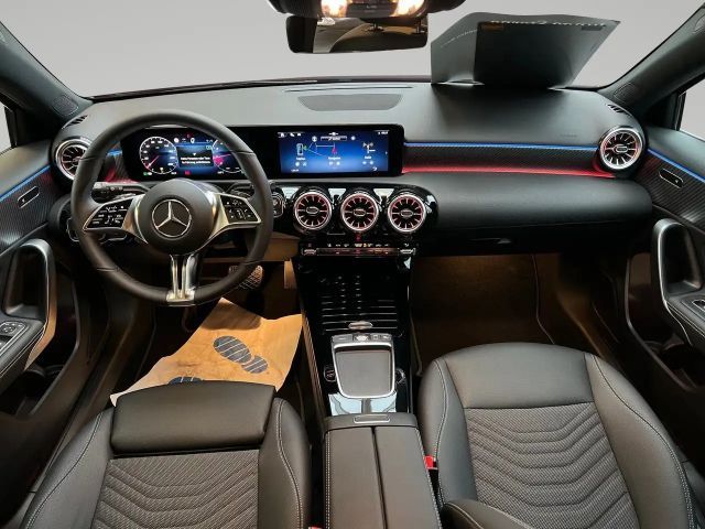 Mercedes-Benz A 200 Progressive;MBUX; Winter-Paket