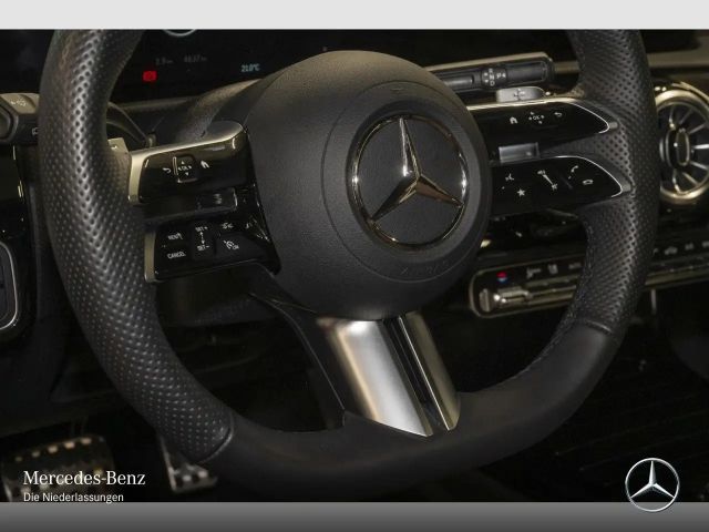 Mercedes-Benz CLA 200 AMG Line Coupé