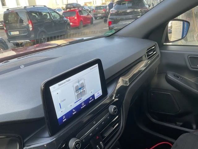 Ford Kuga Plug in Hybrid ST Line X