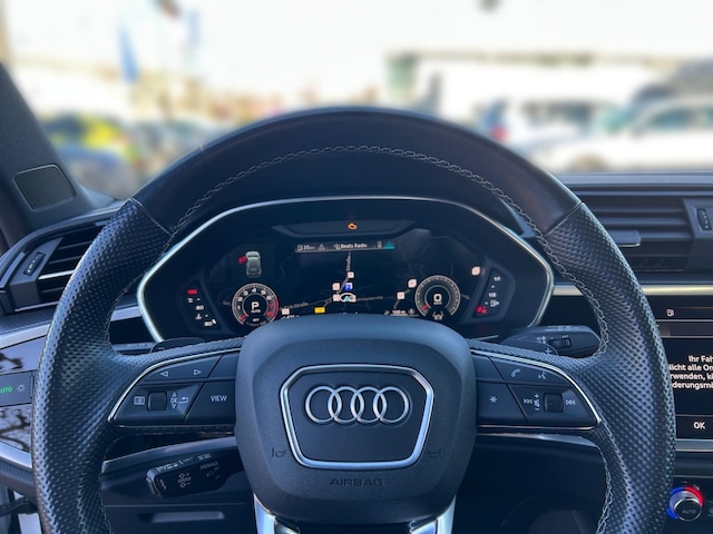 Audi Q3 40 TFSI Quattro S-Line S-Tronic