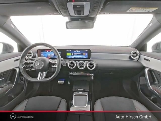 Mercedes-Benz CLA 200 AMG Line Shooting Brake