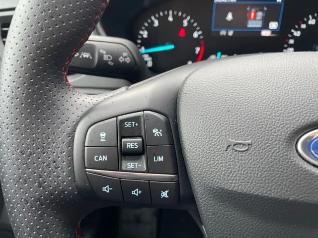 Ford Focus EcoBoost ST Line Wagon