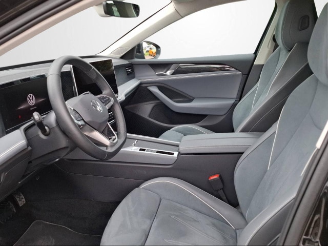 Volkswagen Passat 1.5 eTSI Business DSG Variant