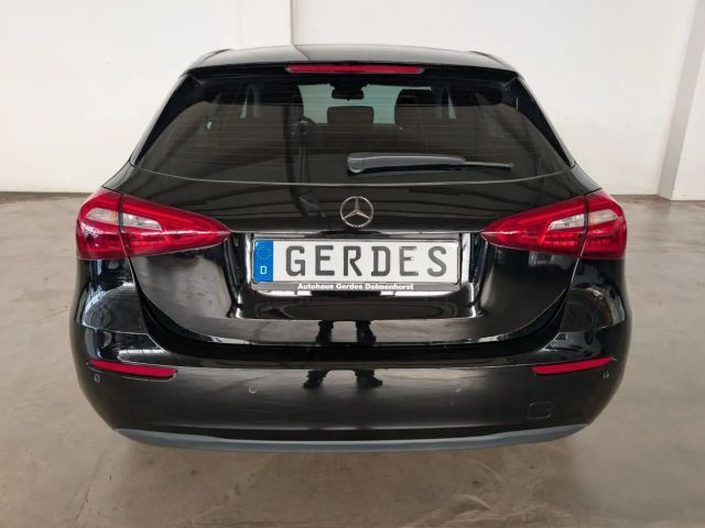 Mercedes-Benz A 180 A 180 d Hatchback