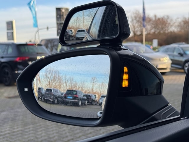 Volkswagen Golf 2.0 TSI DSG Golf VIII