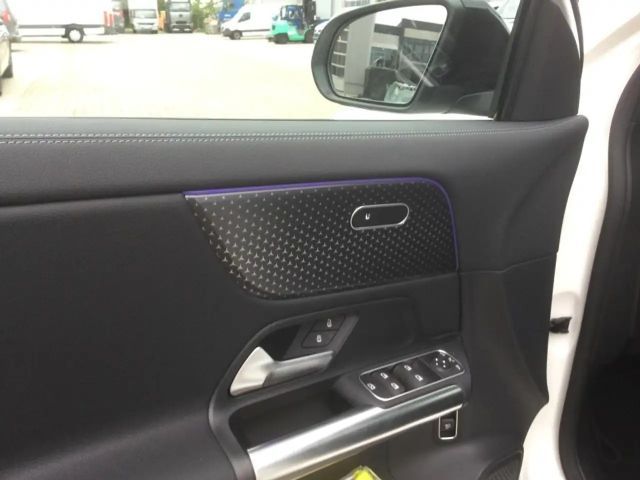 Mercedes-Benz GLA 200 Progressive