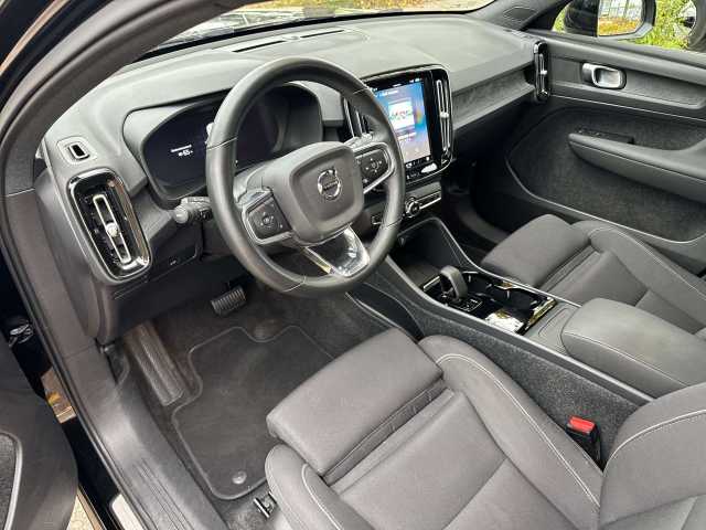 Volvo C40 AWD Core Recharge