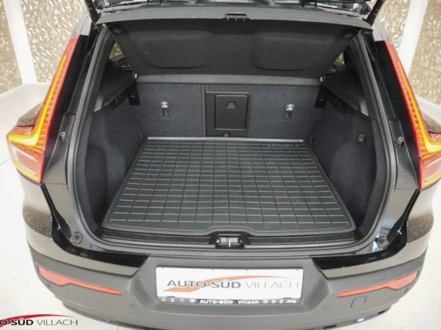 Volvo XC40 Dark Plus