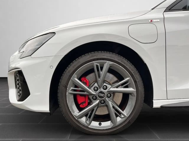 Audi A3 Hybride S-Line Sedan