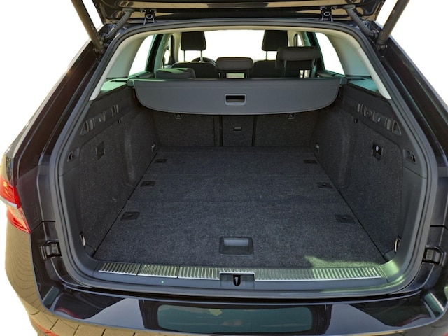 Skoda Superb 2.0 TDI Combi Style Style