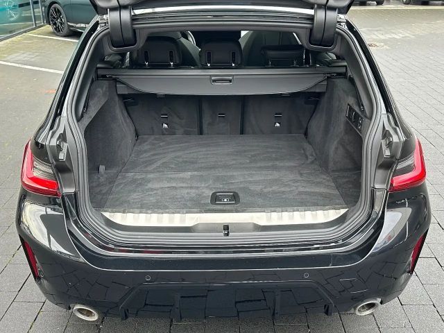 BMW 330 330e M-Sport Touring xDrive