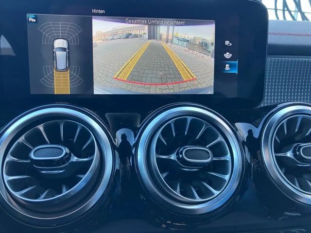 Mercedes-Benz EQB 300 4MATIC AMG Line