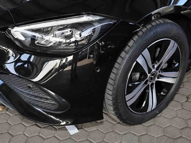 Mercedes-Benz C 180 Sedan