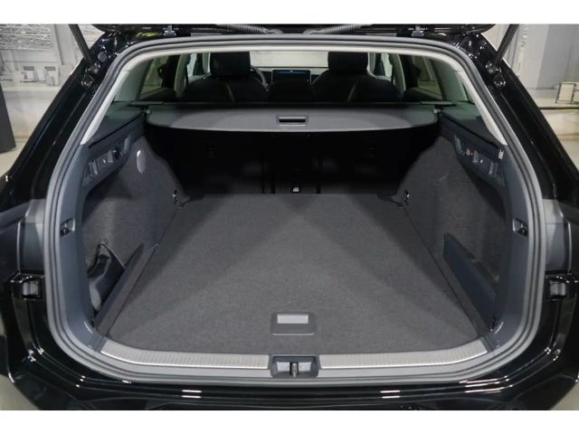 Volkswagen Passat 1.5 eTSI Business
