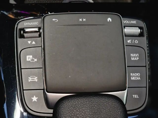 Mercedes-Benz A 180 A 180 d AMG Line