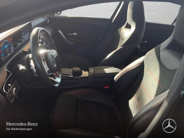 Mercedes-Benz A 250 A 250 e AMG Line