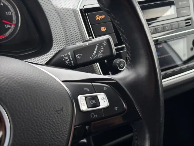 Volkswagen up! 1.0 MPI Active