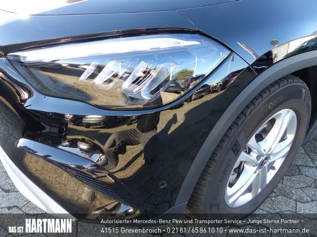 Mercedes-Benz GLA 200 ADVANCED+MBUX+R.KAM+NAVI+LED+SPURHALTE