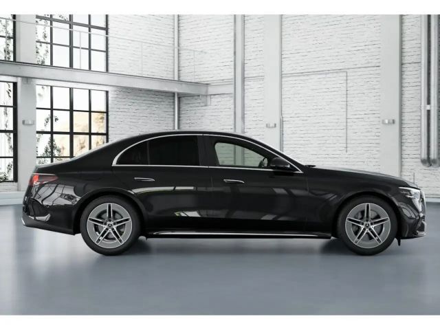 Mercedes-Benz E 220 AMG Line E 220 d Sedan