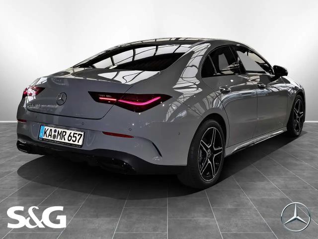 Mercedes-Benz CLA 180 AMG Line Coupé