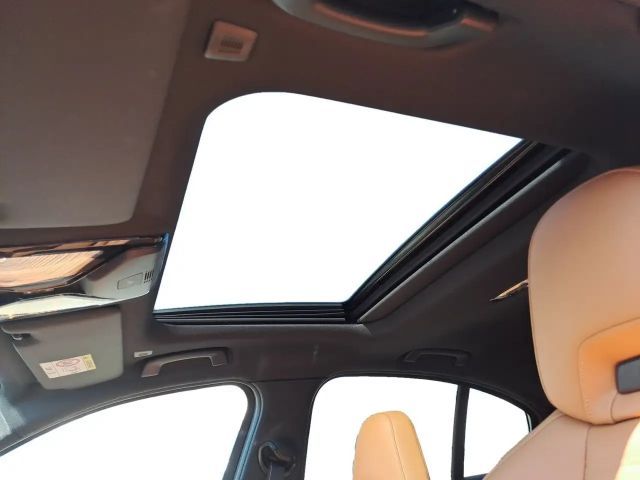 BMW 330 330i M-Sport Sedan