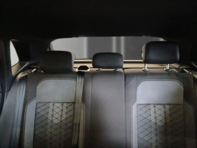 Volkswagen Polo 1.0 TSI DSG R-Line