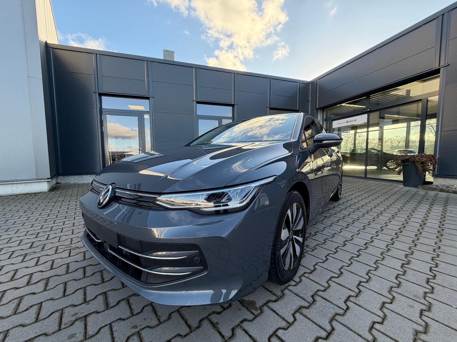 Volkswagen Golf 1.5 eTSI Golf VIII