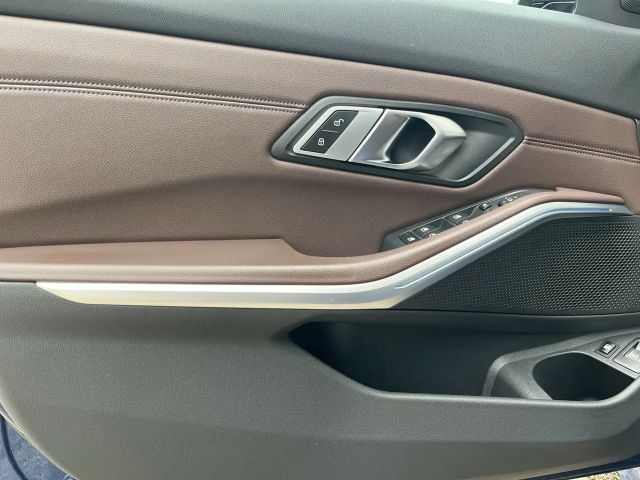 BMW 330 330e Touring xDrive