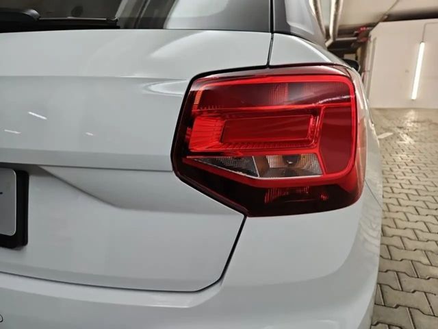 Audi Q2 AHK Assistenzpaket Schiebedach LED Einparkhil