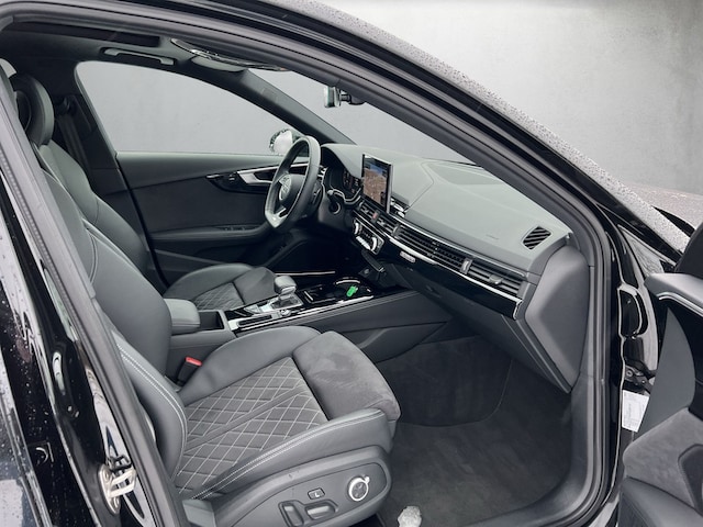 Audi A4 40 TFSI Avant Quattro S-Line S-Tronic