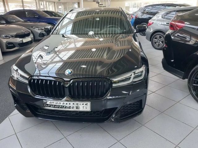 BMW 540 540d M-Sport Touring xDrive