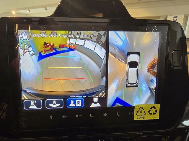 Suzuki S-Cross Flash Hybrid