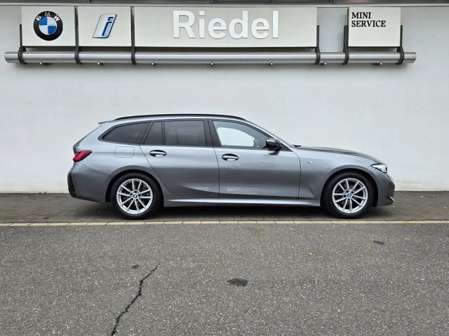 BMW 320 320i M-Sport Touring