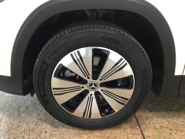 Mercedes-Benz EQB 300 4MATIC Progressive