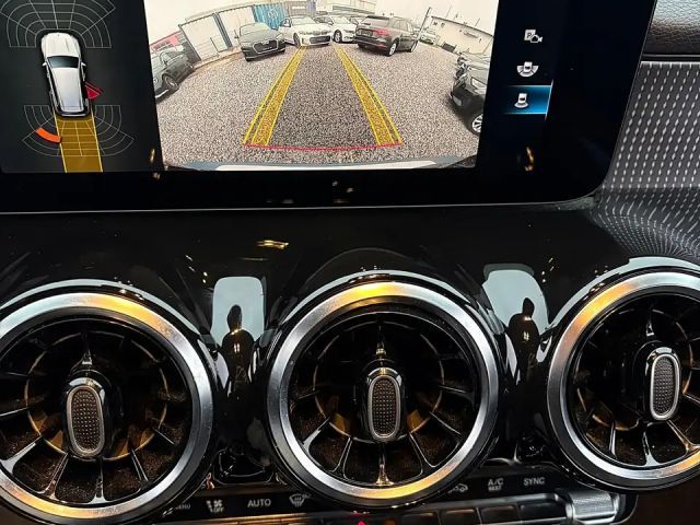 Mercedes-Benz GLB 200 GLB 200 d