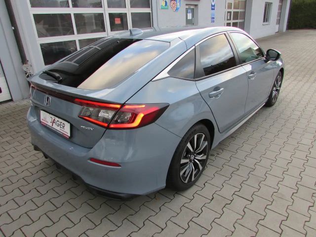 Honda Civic Elegance e:HEV