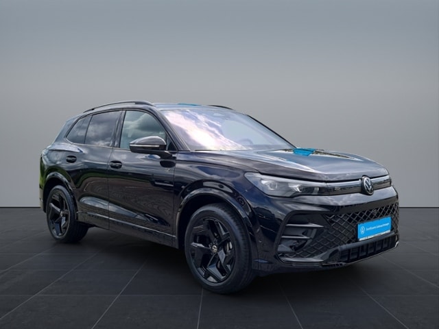 Volkswagen Tiguan 2..0 TDI DSG R-Line+BLACKSTYLE+AHK+STANDHEIZ+WR+NAVI+MATRIX