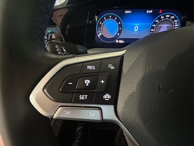 Volkswagen Golf Life